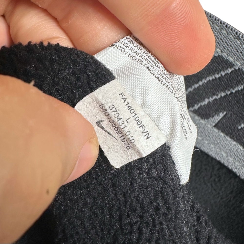 Nike therma fit sweatpants - Picture 8 of 8